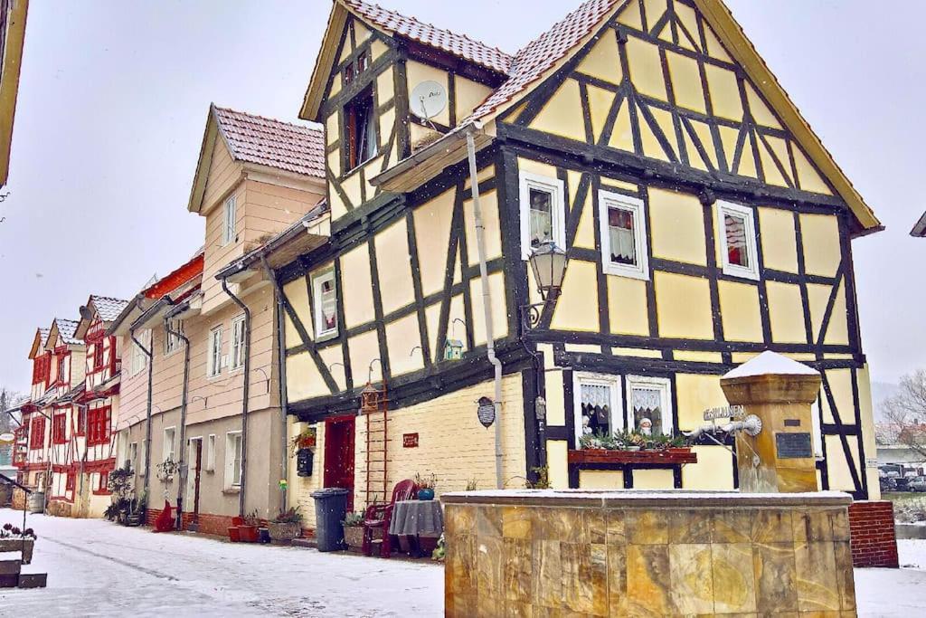 Fachwerkhaus Mitten In Der Altstadt - Ferien In Rotenburg Rotenburg an der Fulda Exterior foto